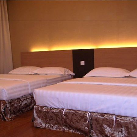 Lbs Hotel Cheras Zewnętrze zdjęcie